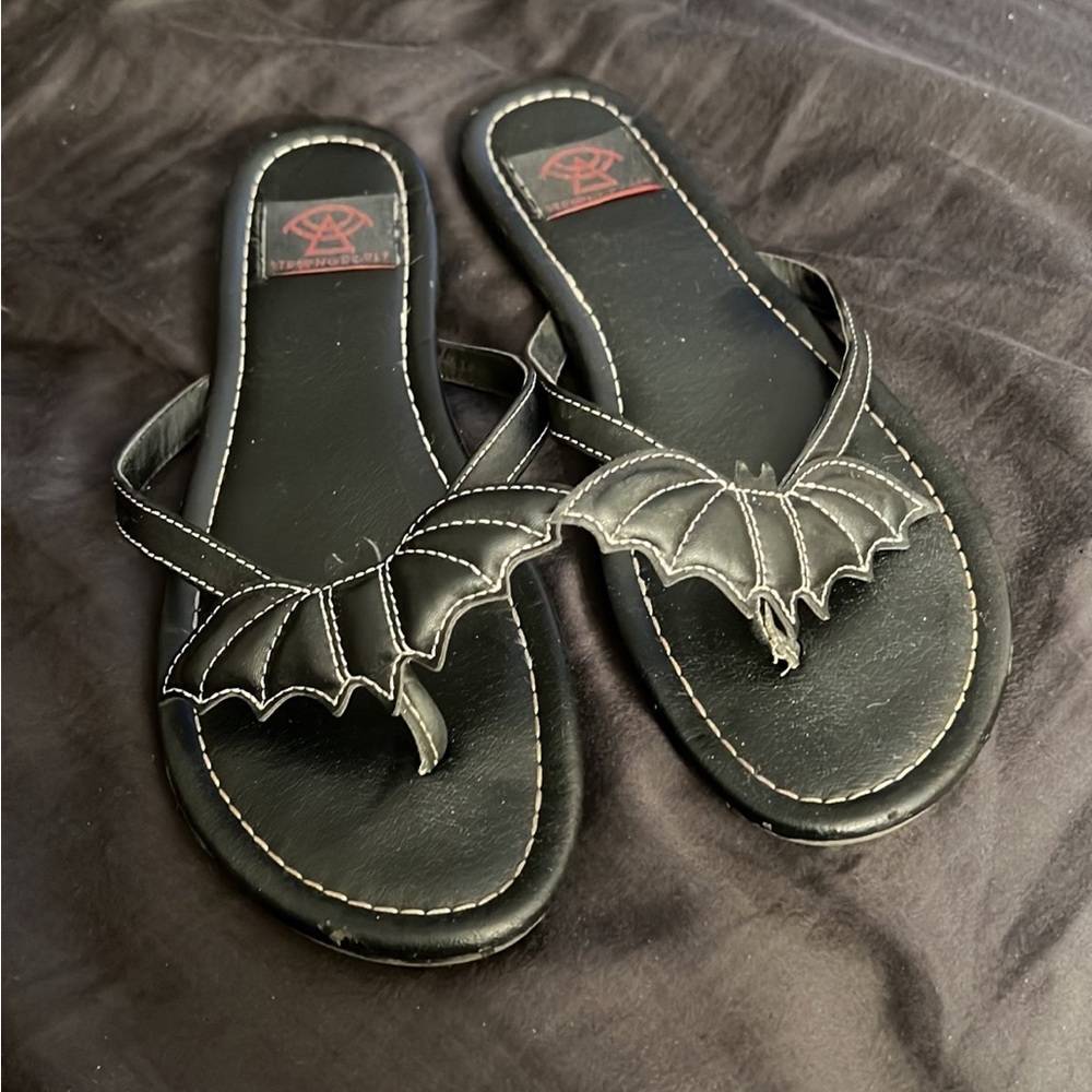 Strange Cvlt Strange Cult bat Sandals